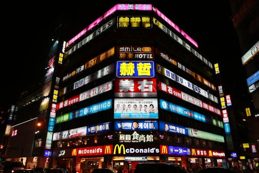 Hotels with Michelin-Star Restaurants in Hong Kong